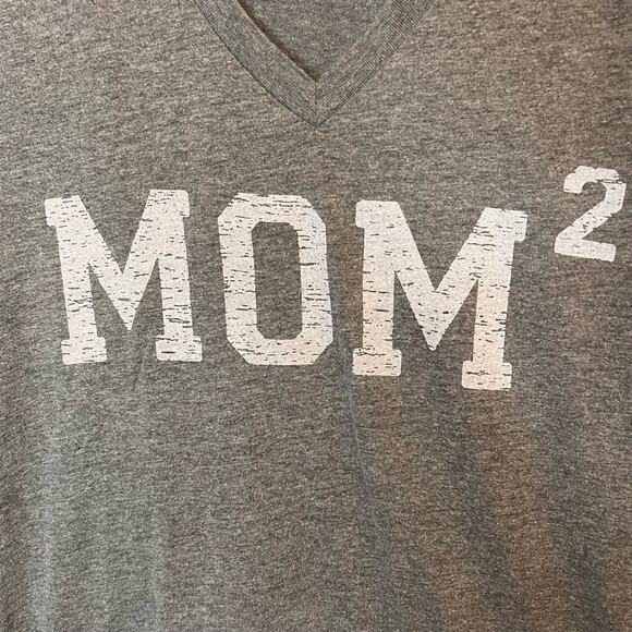 Mom Squared Mom of 2 Fitted Gray Short Sleeve Top V Neck T-Shirt Small - Picture 2 of 8